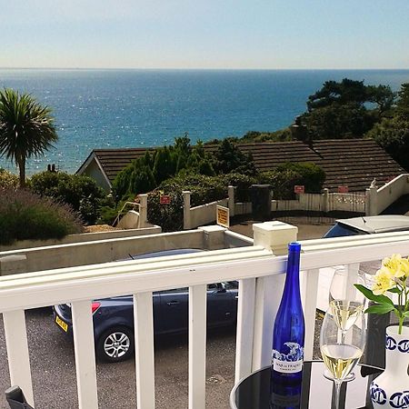 A Beautiful Apartment With Stunning Sea Views & Private Balcony Bournemouth Exterior photo